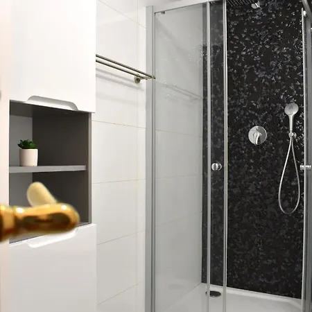 Apartament Lovely In Center Praga